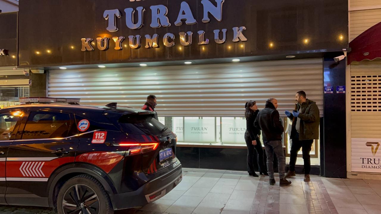 Çanakkale'de "Yüzyılın" Kuyumcu Vurgunu! 250 Milyon TL Buhar Oldu, Dükkandan Sahte Altınlar Çıktı