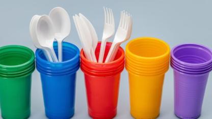 Pipet ve plastik çatal-bıçak devri kapanıyor mu? Bakanlıktan tarihi karar