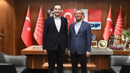 CHP'li gençler miting öncesi Gençlik Kortejinde buluşuyor!