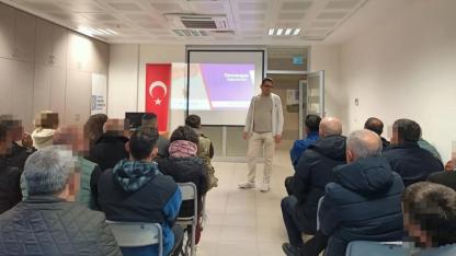 Yükümlülere "Bağımlılık" Semineri: Psikolog Aktepe çözüm yollarını anlattı