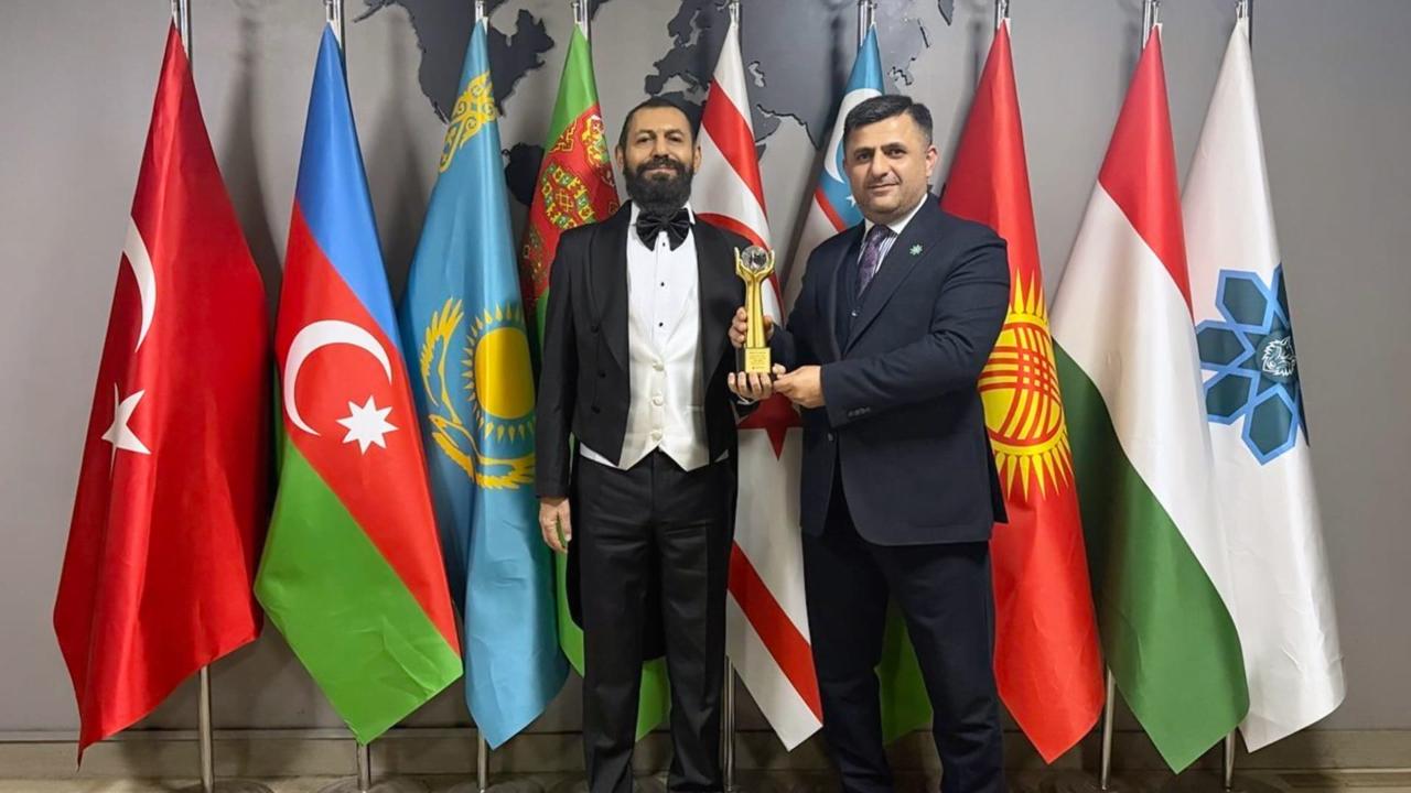 Nobel Barış Ödülü Adayı Akif Manaf’a Bir Ödül Daha: "Küresel Bilinç ve Barış" Ödülü Takdim Edildi
