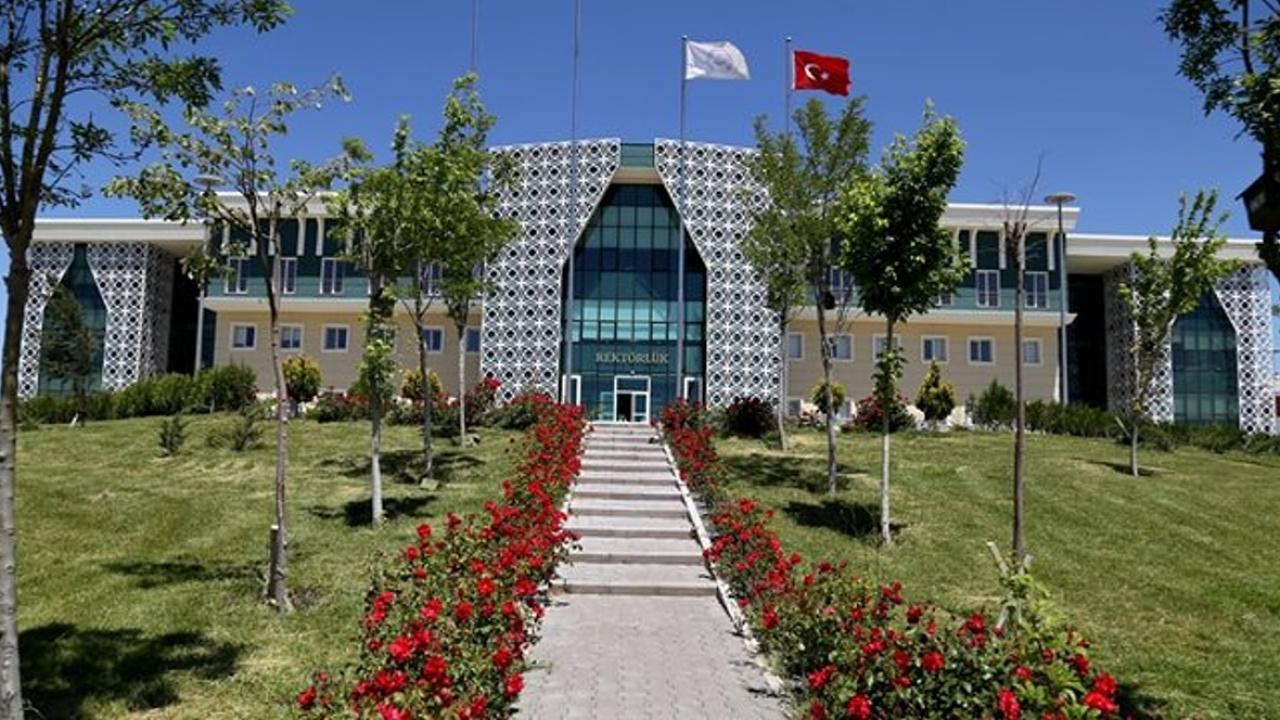 Yunus Emre Detayı Dikkat Çekti! Resmî Gazete’de Yayınlandı… Değişikliğin Perde Arkasında Ne Var?