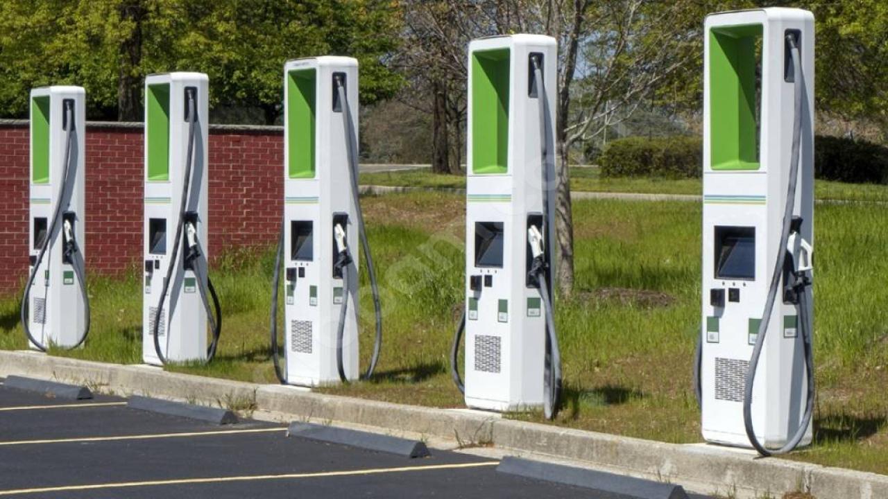 8 Nokta İçin Dev İhale! Elektrikli Araç Şarj İstasyonları Kiraya Veriliyor