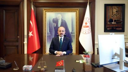 Bülent Turan’dan 19 Mayıs Mesajı: “Bugün Kıyıya Bir Geminin Değil, Bir Umudun Yanaştığı Gün”