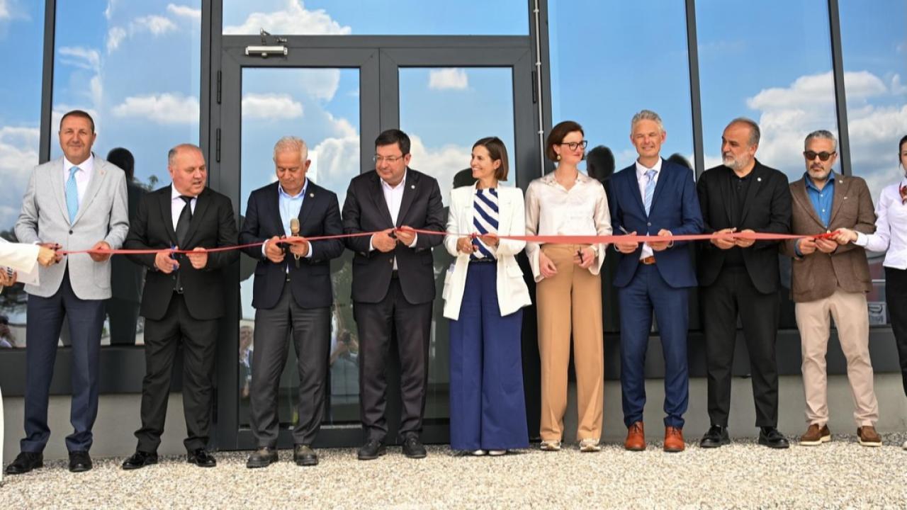 Çanakkale’de Dev Yatırım Açıldı! Avrupa’nın Devleri Geldi… En Dikkat Çeken Detay Kadın İstihdamı Oldu