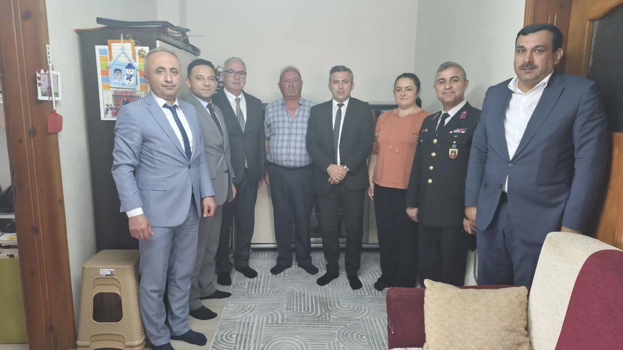 Kaymakamlardan Duygulandıran Bayram Ziyareti! Şehit Aileleri ve Gaziler Unutulmadı