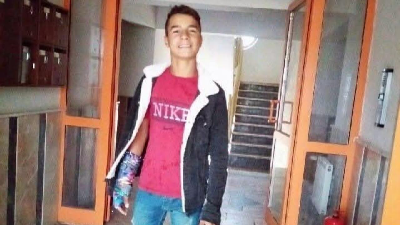Motosikletli genç trafik kazasında hayatını kaybetti