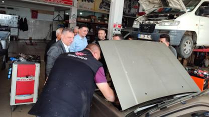 Özgür Ceylan Lâpseki’de Sanayi Esnafını Dinledi: "Bir dokunduk bin ah işittik"