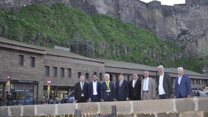 CHP Heyeti Bitlis’te Esnaf ve STK’ları Ziyaret Etti