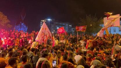 Galatasaray Taraftarı Çanakkale’de Tek Yürek Oldu