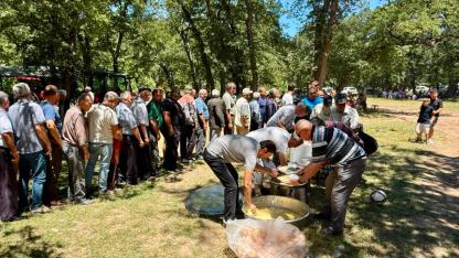 2 Bin Kişi Dereoba’da Buluştu! Çan’daki Gelenek Yine Yüzleri Güldürdü