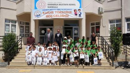 Başkan Elbi sözünü tuttu: Öğrenciler tabletlerine kavuştu