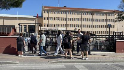 Çanakkale’de AYT Heyecanı: Adaylar Sınavda, Aileler Duada