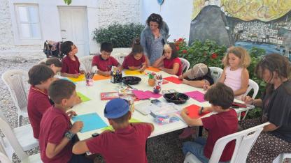 “Ada ve Kelimeler” atölyesi Bozcaada’nın hafızasını renklendirdi