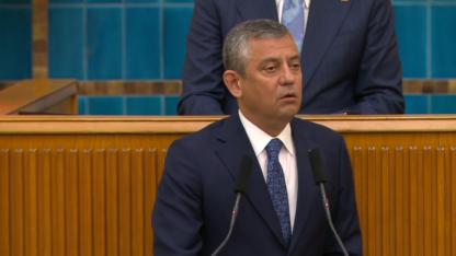 Özgür Özel, partisinin grup toplantısında konuşuyor