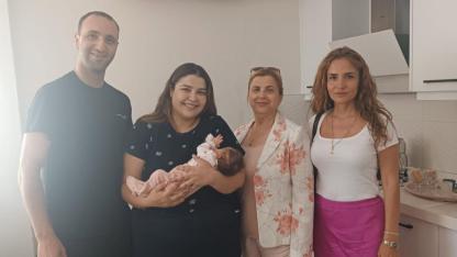 Küçükkuyu'da yeni doğan bebeklere ziyaret