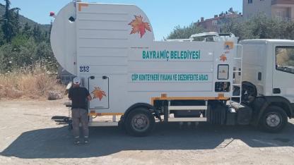 Küçükkuyu’da hijyen çalışmalarına Bayramiç’ten destek