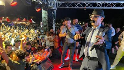 Çanakkale'de Tivorlu İsmail Konserinde Bıçaklı Saldırı
