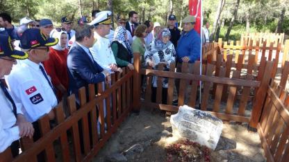 Şehit Tabip Binbaşı Mehmet İsmail Bey, kabri başında  anıldı