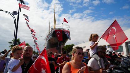Bandırma Vapuru karadan yürütülerek yeni yerine taşındı