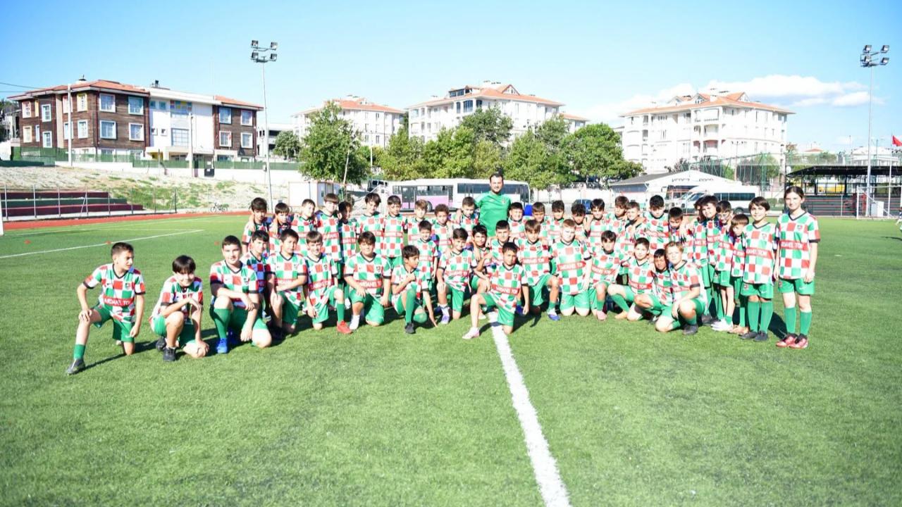 Kepezspor Yaz Futbol Okulu yeni döneme coşkulu başlangıç yaptı