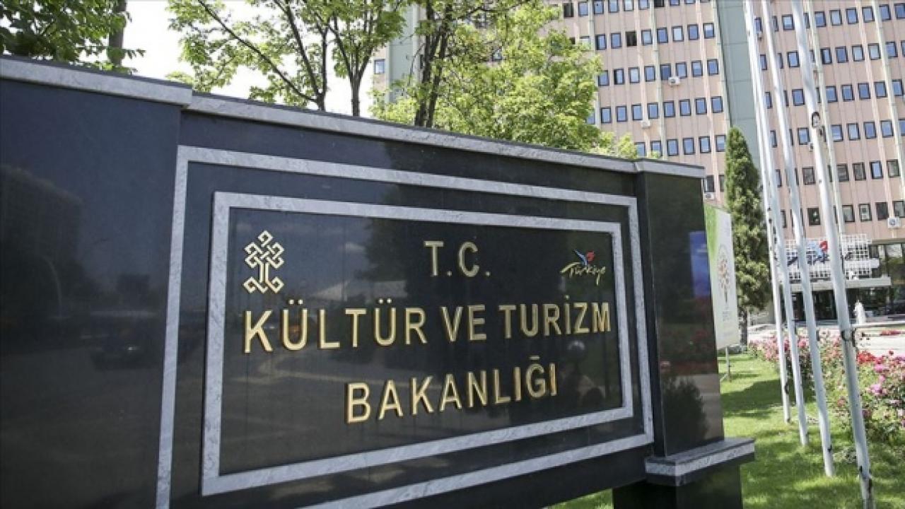 Kültür ve Turizm’de Gece Yarısı Değişimi! Kritik Koltuk El Değiştirdi…